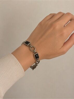 Silver Link Bracelet with navy blue Stone Accents